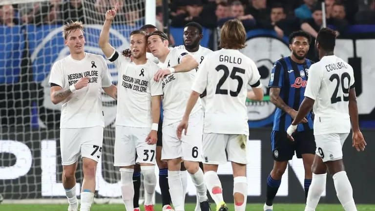 United in Grief: Lecce’s Powerful Stand Against Disrespect