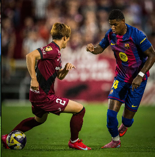 Marcus Rashford playing in a football match Rashford’s Bold Leap: A New Era of Confidence and Ambition at Barcelona