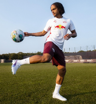 Xaxi Simons in 2024 Unveiling the Shift: How Transfer Dynamics Reshape the Future of Premier League Powerhouses